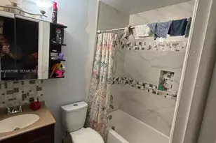 7830 SW 10th St, North Lauderdale, FL 33068 - Photo 5
