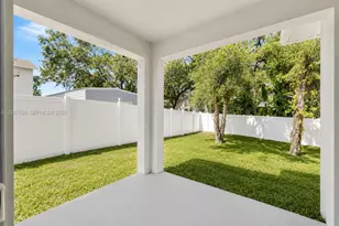 3706 Wiggins Leaf, Tampa, FL 33619 - Photo 7