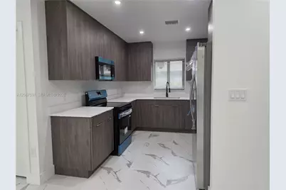 348 NW 8th St, Pompano Beach, FL 33060 - Photo 5