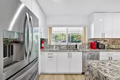 3211 Calle Largo Dr, Hollywood, FL 33021 - Photo 5