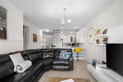 6005 NW 104th Path #6005, Doral, FL 33178 - Photo 11