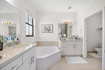 6005 NW 104th Path #6005, Doral, FL 33178 - Photo 19
