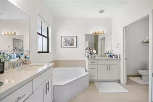 6005 NW 104th Path, Doral, FL 33178 - Photo 19