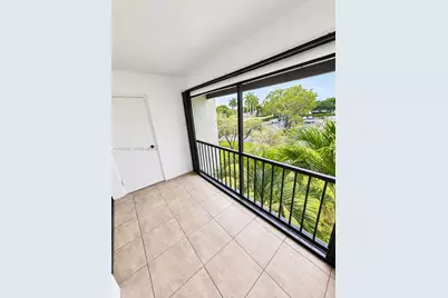 301 Racquet Club Rd #310, Weston, FL 33326 - Photo 19