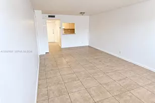 301 Racquet Club Rd, Weston, FL 33326 - Photo 9