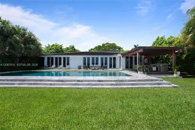 9301 N Bayshore Dr, Miami Shores, FL 33138 - Photo 5