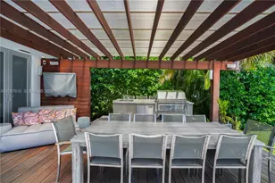 9301 N Bayshore Dr, Miami Shores, FL 33138 - Photo 27