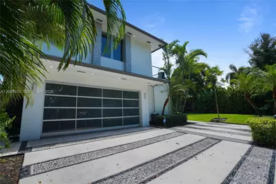 9301 N Bayshore Dr, Miami Shores, FL 33138 - Photo 43