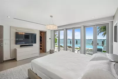 9301 N Bayshore Dr, Miami Shores, FL 33138 - Photo 11