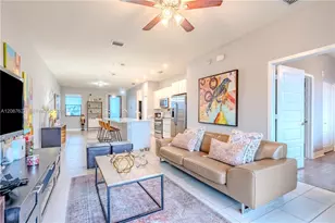 7809 NW 104th Ave, Doral, FL 33178 - Photo 9