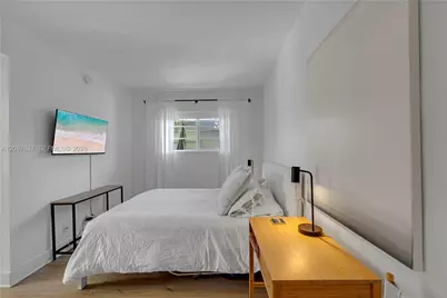 4812 Pine Tree Dr #209, Miami Beach, FL 33140 - Photo 9