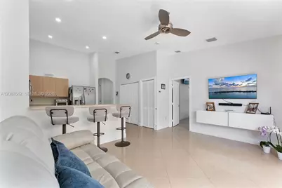17133 SW 137th Pl, Miami, FL 33177 - Photo 5