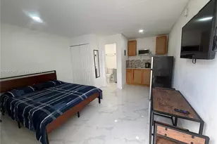 7767 Meridian St, Miramar, FL 33023 - Photo 51