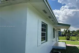 1740 NW 90th St, Miami, FL 33147 - Photo 77