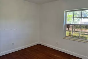 1740 NW 90th St, Miami, FL 33147 - Photo 31