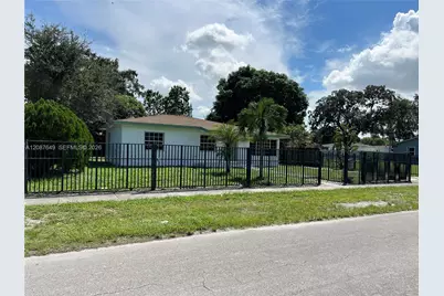 1740 NW 90th St, Miami, FL 33147 - Photo 11