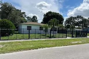 1740 NW 90th St, Miami, FL 33147 - Photo 11