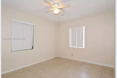 4304 N Shore Dr, West Palm Beach, FL 33407 - Photo 13