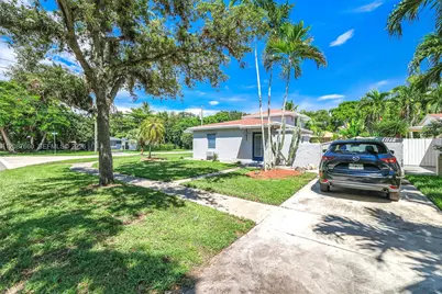 800 NE 144th St, North Miami, FL 33161 - Photo 37