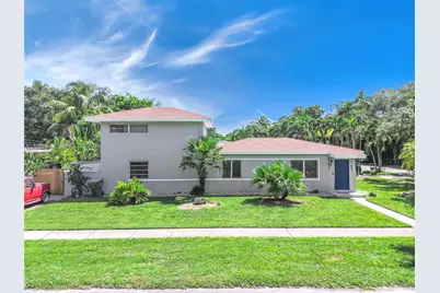 800 NE 144th St, North Miami, FL 33161 - Photo 1