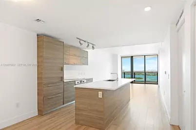 650 NE 32nd St #2802, Miami, FL 33137 - Photo 3