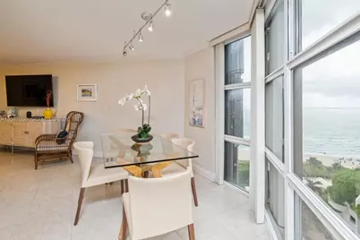 6423 Collins Ave #1201, Miami Beach, FL 33141 - Photo 15
