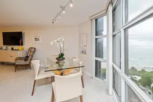 6423 Collins Ave, Miami Beach, FL 33141 - Photo 15