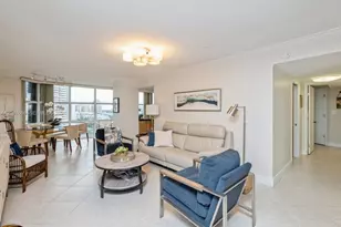 6423 Collins Ave, Miami Beach, FL 33141 - Photo 3