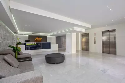 6423 Collins Ave #1201, Miami Beach, FL 33141 - Photo 9