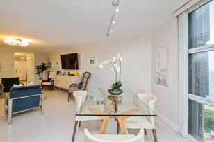 6423 Collins Ave, Miami Beach, FL 33141 - Photo 17