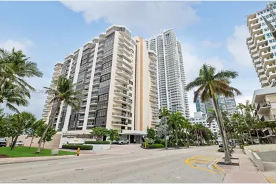 6423 Collins Ave #1201, Miami Beach, FL 33141 - Photo 1