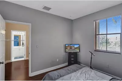 24705 SW 110th Pl, Homestead, FL 33032 - Photo 15