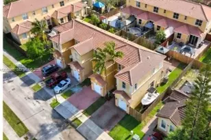 24705 SW 110th Pl, Homestead, FL 33032 - Photo 3