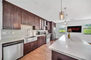 710 NE 141st St, North Miami, FL 33161 - Photo 29