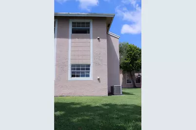 2001 NW 96th Ter #10J, Pembroke Pines, FL 33024 - Photo 19
