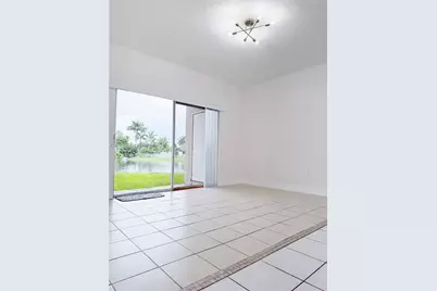 2001 NW 96th Ter #10J, Pembroke Pines, FL 33024 - Photo 13