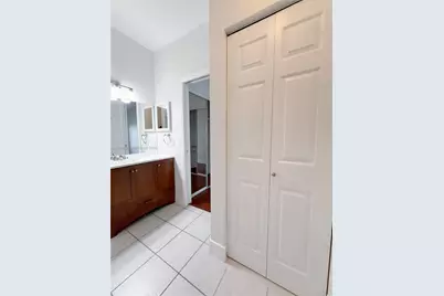2001 NW 96th Ter #10J, Pembroke Pines, FL 33024 - Photo 7