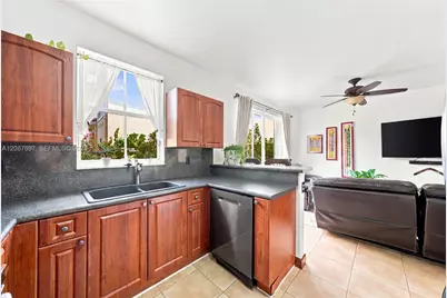 889 SW 151st Pl, Miami, FL 33194 - Photo 19