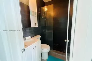 1611 Michigan Ave, Miami Beach, FL 33139 - Photo 7