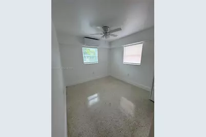 649 SW 7th St #10, Miami, FL 33130 - Photo 7