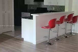 18840 NW 57th Ave, Hialeah, FL 33015 - Photo 5