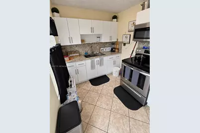 2101 NW 87th St, Miami, FL 33147 - Photo 7