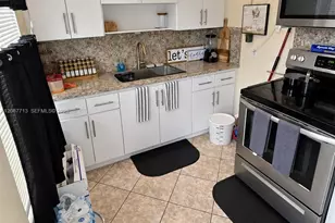 2101 NW 87th St, Miami, FL 33147 - Photo 7