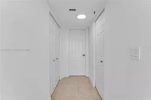5880 Collins Ave, Miami Beach, FL 33140 - Photo 25