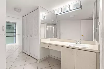 3301 N Country Club Dr #208, Aventura, FL 33180 - Photo 5
