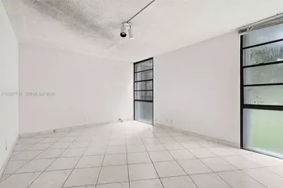 3301 N Country Club Dr #208, Aventura, FL 33180 - Photo 23