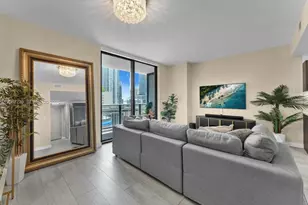 45 SW 9th St, Miami, FL 33130 - Photo 17