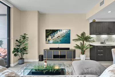 45 SW 9th St #1002, Miami, FL 33130 - Photo 19
