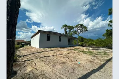 15825 Lakeland Circle, Other City - In The State Of Florida, FL 33981 - Photo 3