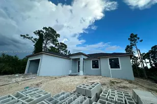 15825 Lakeland Cir, Other City - In The State Of Florida, FL 33981 - Photo 5